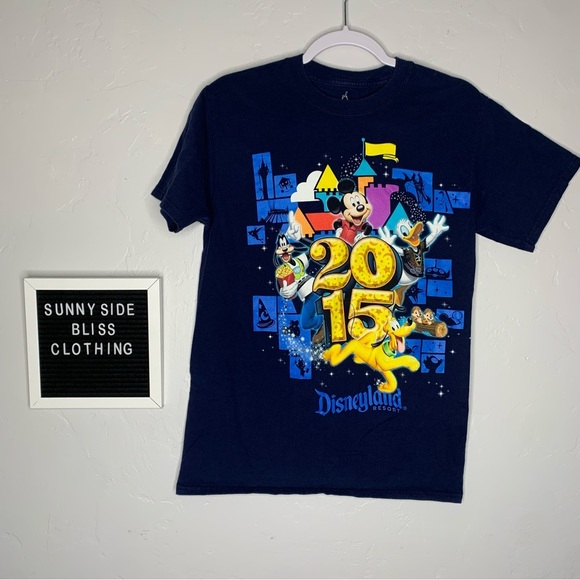 Disney 2015 Mickey & Friends Blue Graphic Short Sleeve Tee Shirt Size Small - Picture 1 of 8